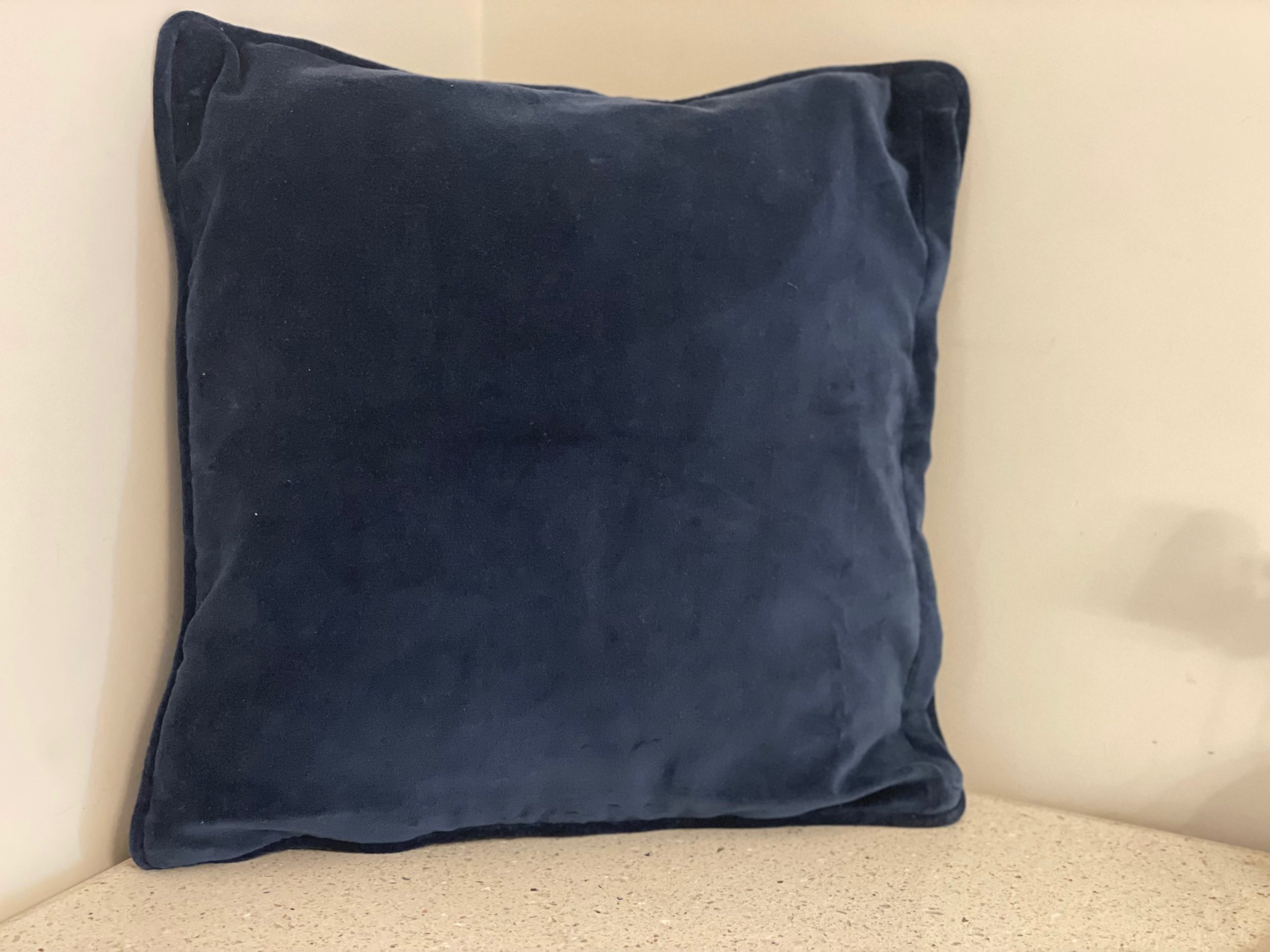 velour navy white ground image