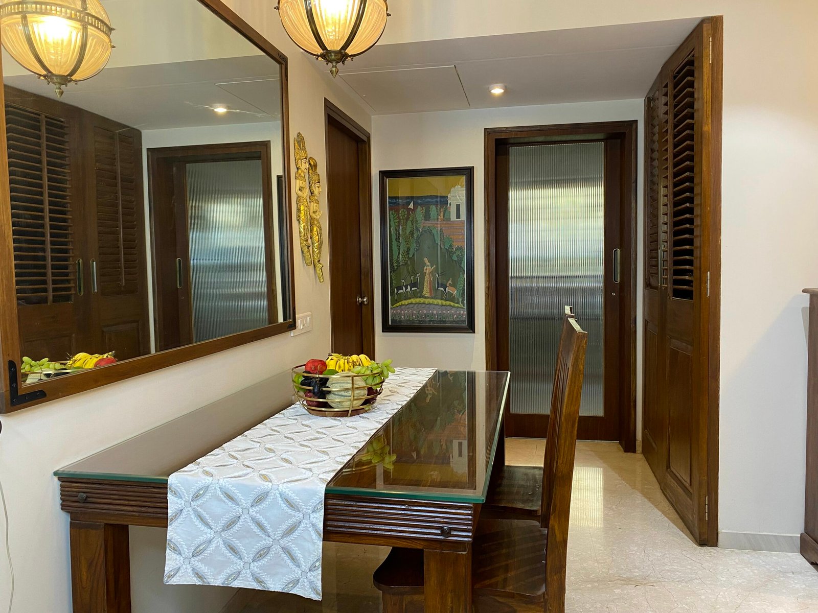 CAMELLIA_RUNNER_WHITE_PRODUCT_IMAGE