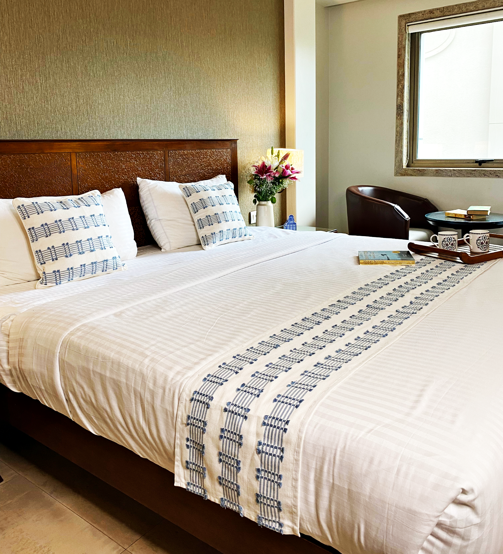 symphony bedrunner side angle image