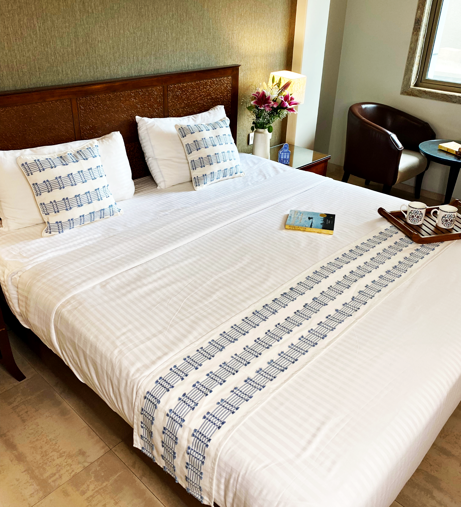 symphony bedrunner top image