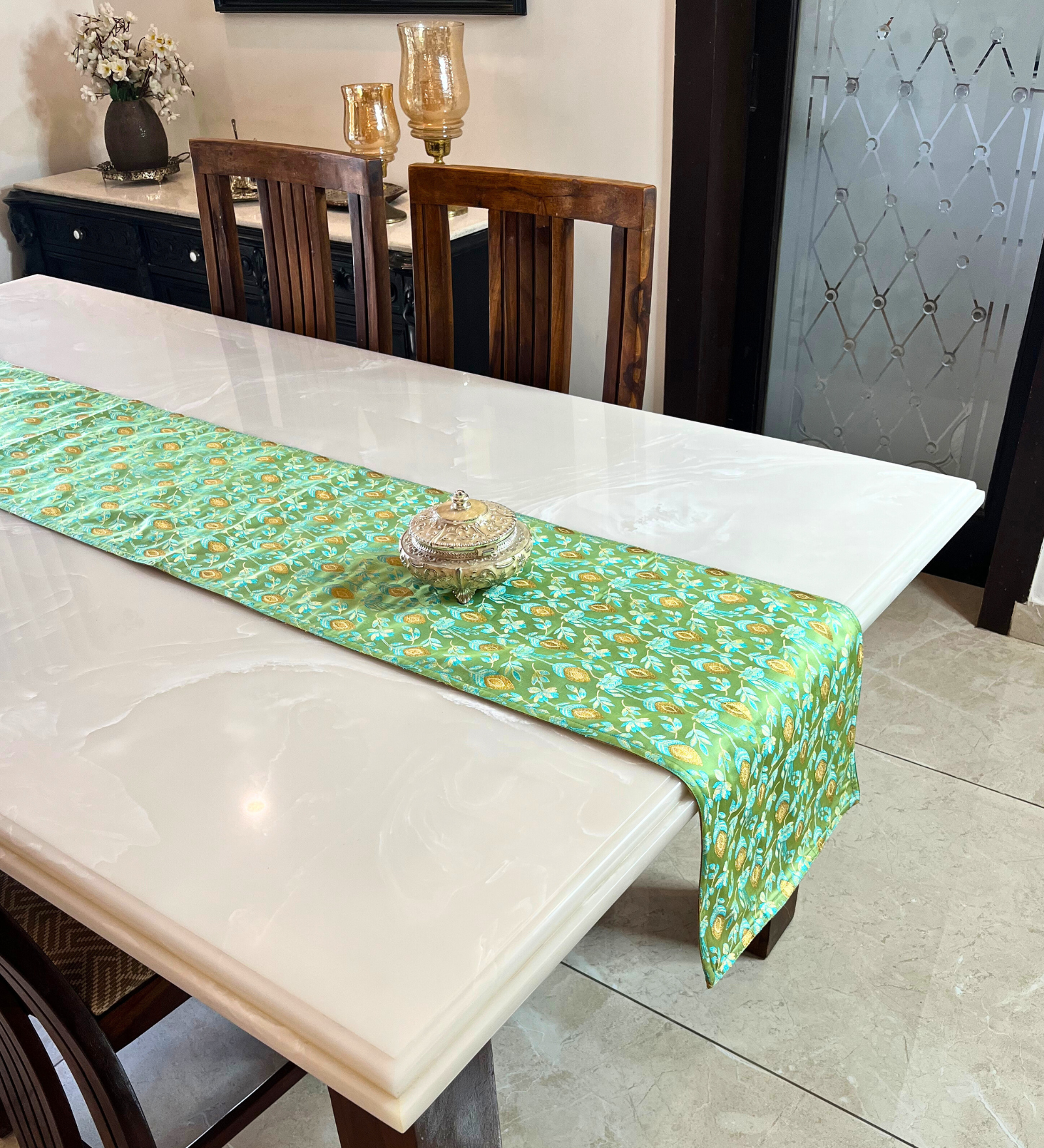 Emerald runner product image