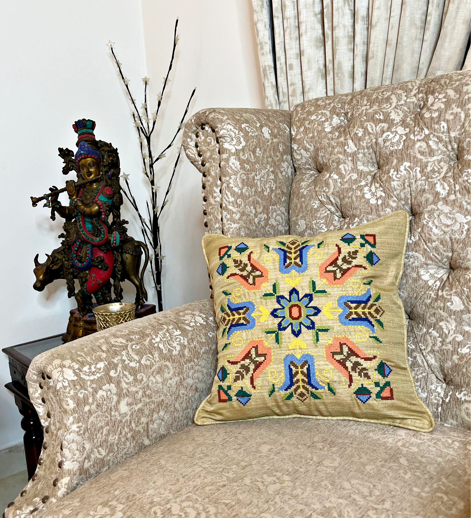 Parvarshul cushion cover LIFESTYLE IMAGE 2