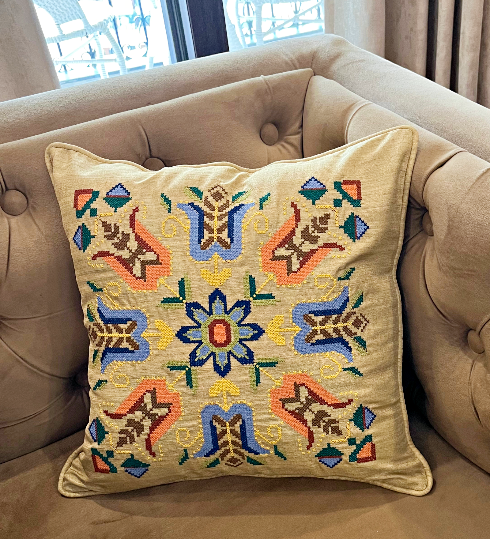 Parvarshul cushion cover PRODUCT IMAGE