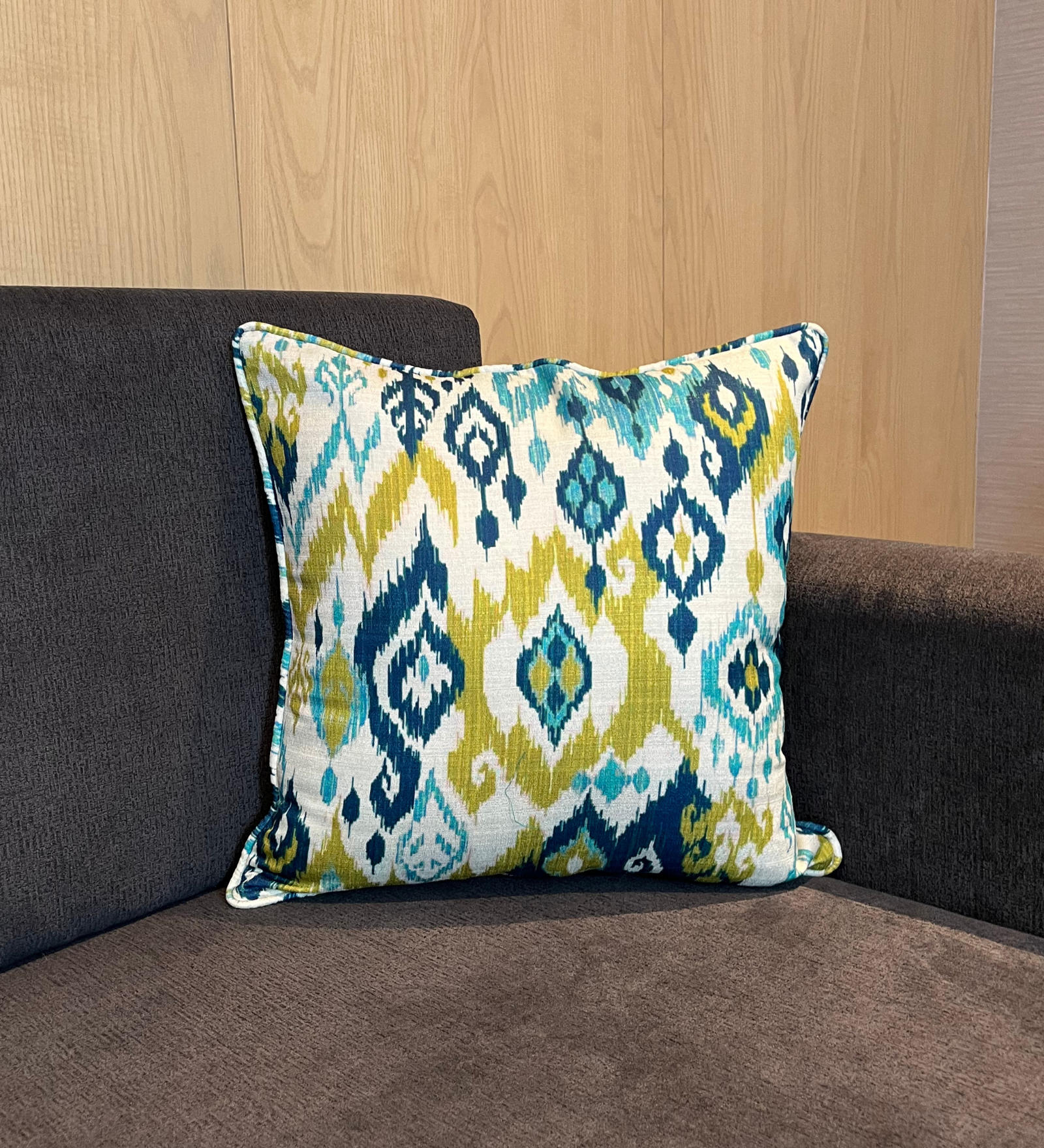 T’nalak CUSHION COVERS PRODUCT IMAGE