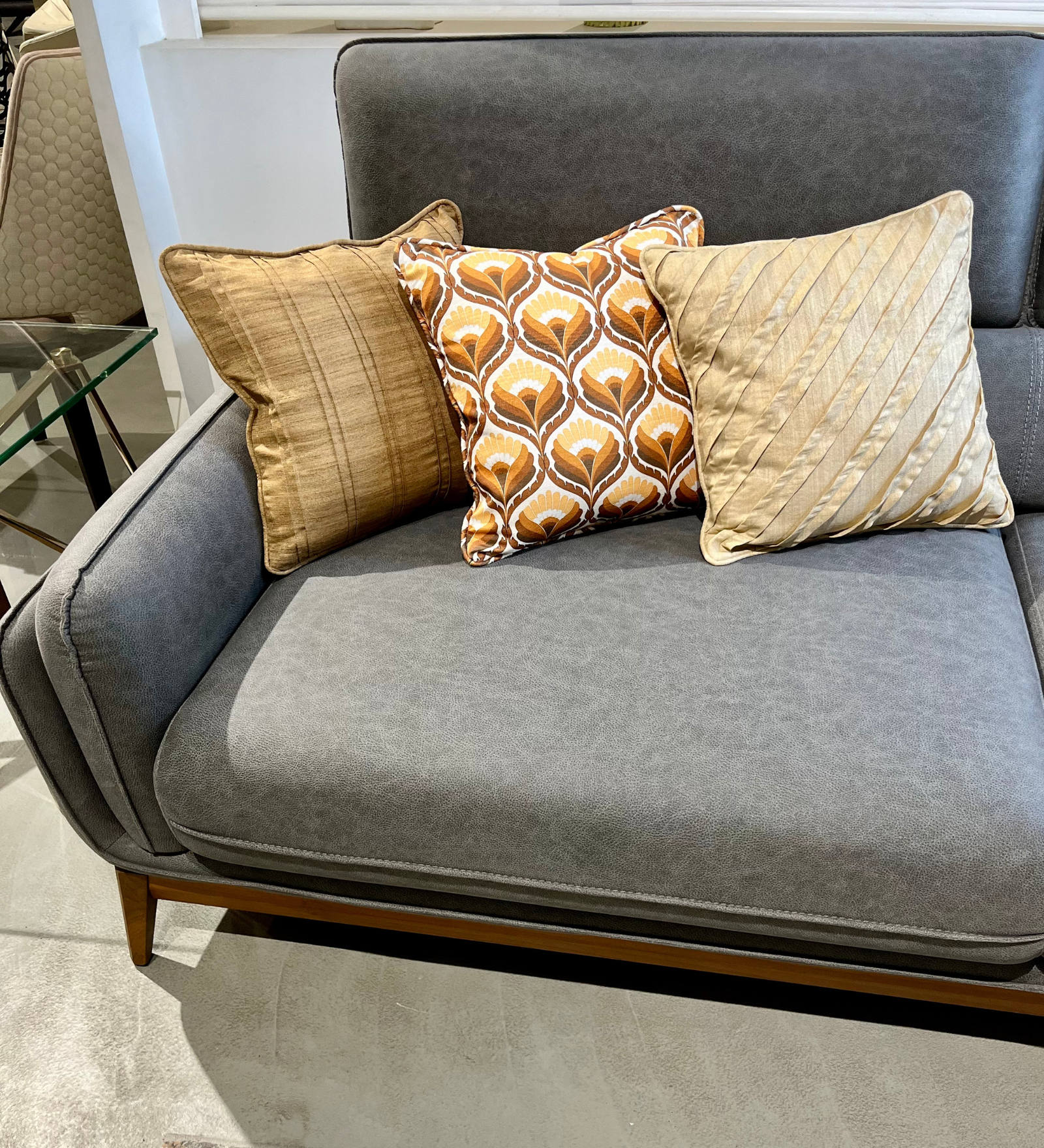 Niraja side angle image 5